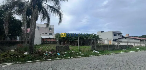 Terreno / Lote / Condomínio para alugar, 792m² no Centro, Navegantes
