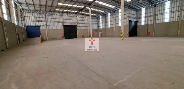 Galpão / Depósito / Armazém para alugar, 5600m² no Taboão, Mogi das Cruzes