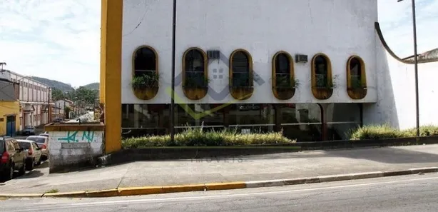 Prédio Inteiro para venda ou aluguel, 3800m² no Vila Lavínia, Mogi das Cruzes