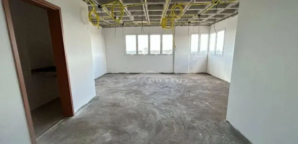 Conjunto Comercial / Sala à venda, 50m² no Centro, Ibiporã