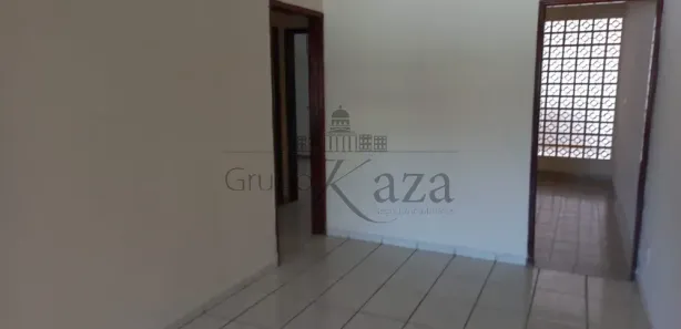 Casa com 2 Quartos para alugar, 180m² no Jardim Flórida, Jacareí