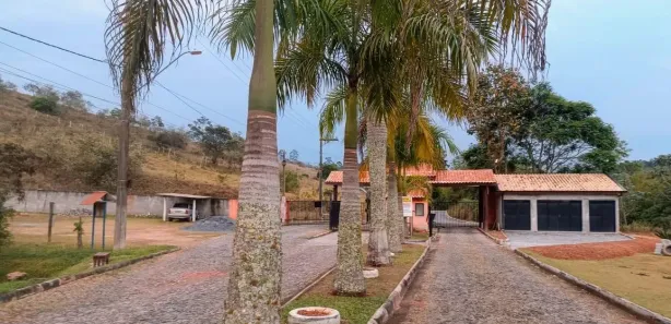 Fazenda / Sítio / Chácara com 5 Quartos à venda, 6000m² no Ajuda, Guararema
