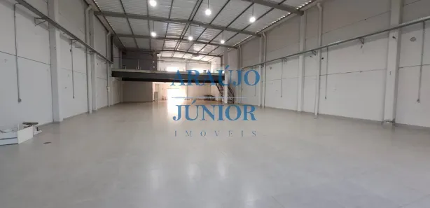 Galpão / Depósito / Armazém para alugar, 645m² no Jardim Brasil, Americana