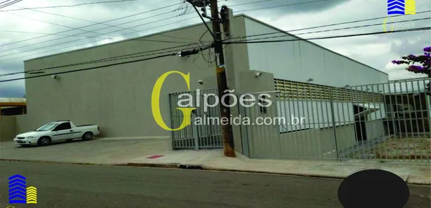 Galpão / Depósito / Armazém para venda ou aluguel, 889m² no Chácara do Solar II (Fazendinha), Santana de Parnaíba