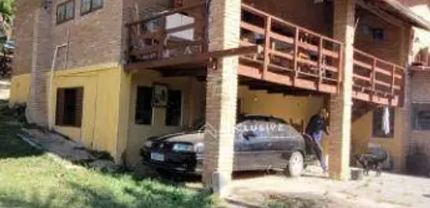 Fazenda / Sítio / Chácara com 3 Quartos à venda, 300m² no Caçapava Velha, Caçapava