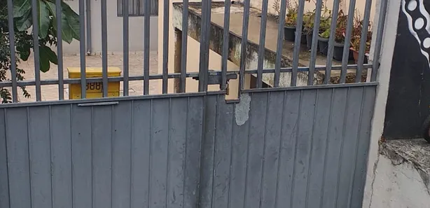 Loja / Salão / Ponto Comercial com 3 Quartos à venda, 120m² no Cajuru, Curitiba