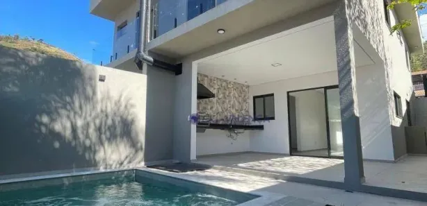 Sobrado com 3 Quartos à venda, 145m² no Jardim Maristela, Atibaia