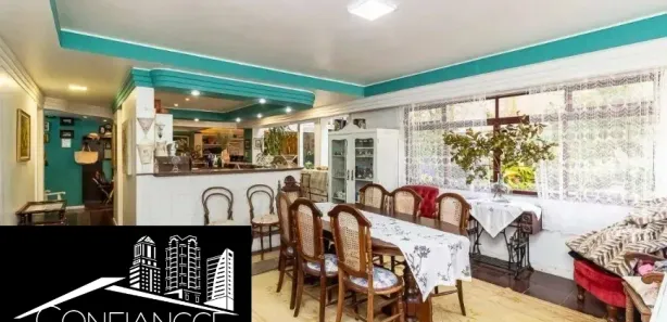 Sobrado com 4 Quartos para alugar, 350m² no Jardim Social, Curitiba