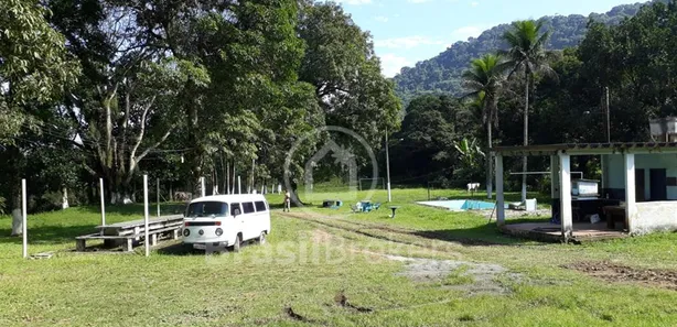 Fazenda / Sítio / Chácara com 8 Quartos à venda, 300m² no Taquara, Duque de Caxias
