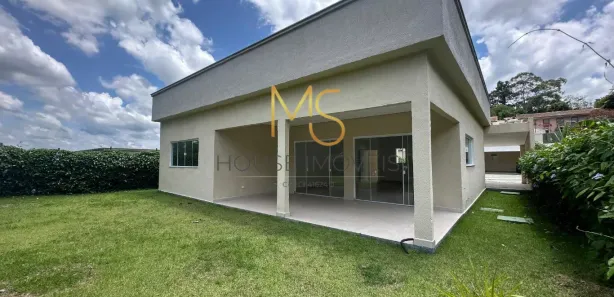 Casa com 3 Quartos para alugar, 198m² no Chácara dos Junqueiras, Carapicuíba