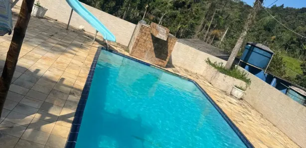 Fazenda / Sítio / Chácara com 6 Quartos à venda, 3000m² no Sítio Tres Nascentes, Juquitiba