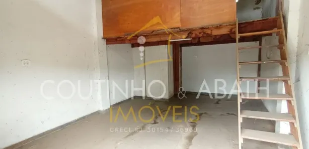 Loja / Salão / Ponto Comercial à venda, 192m² no Rio da Areia (Bacaxá), Saquarema