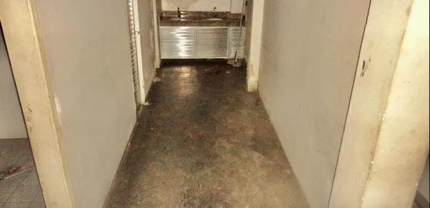 Prédio Inteiro para alugar, 324m² no Jardim Vinte e Cinco de Agosto, Duque de Caxias