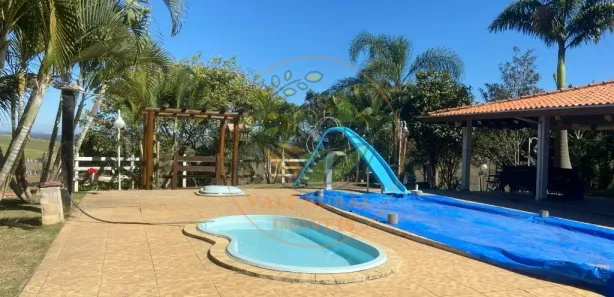 Fazenda / Sítio / Chácara com 2 Quartos à venda, 2200m² no Chácara Marambaia, Caçapava