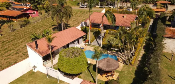 Fazenda / Sítio / Chácara com 4 Quartos à venda, 175m² no Campo Verde, Ibiúna