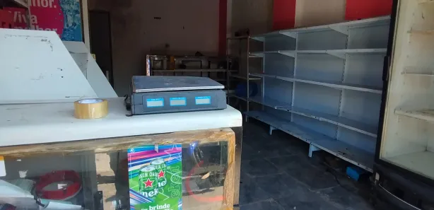 Loja / Salão / Ponto Comercial à venda, 150m² no Juscelino, Mesquita