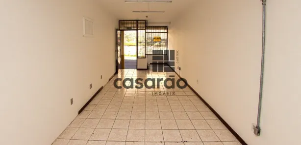 Loja / Salão / Ponto Comercial à venda, 56m² no Bonfim, Santa Maria