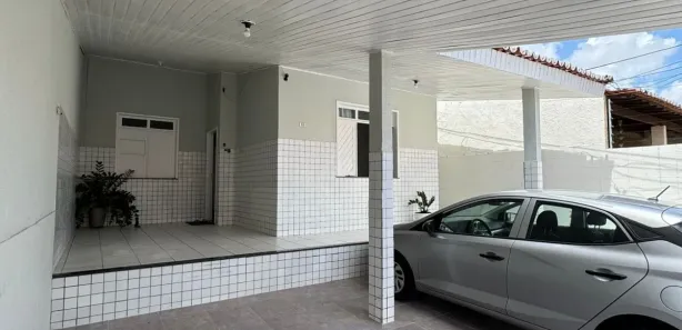 Casa com 4 Quartos à venda, 250m² no Jabotiana, Aracaju