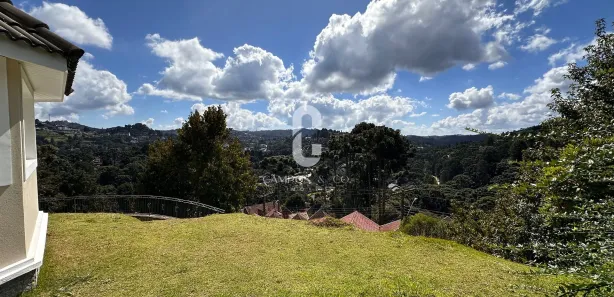 Casa de Condomínio com 4 Quartos para venda ou aluguel, 330m² no Manancial, Campos do Jordão