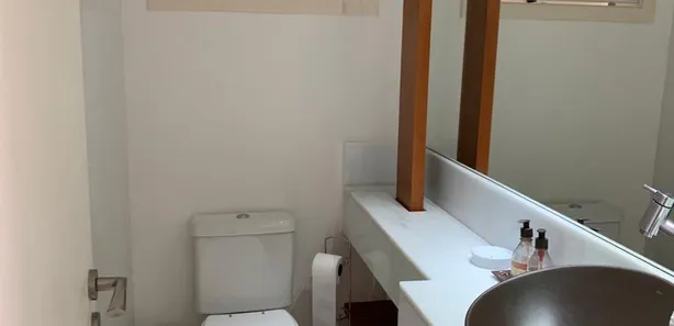 Casa de Condomínio com 3 Quartos para venda ou aluguel, 334m² no Vila Mike, São Roque