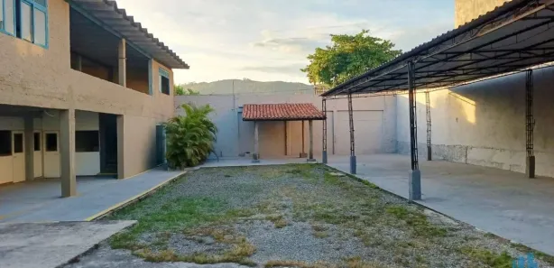 Galpão / Depósito / Armazém para alugar, 360m² no Piratininga, Niterói