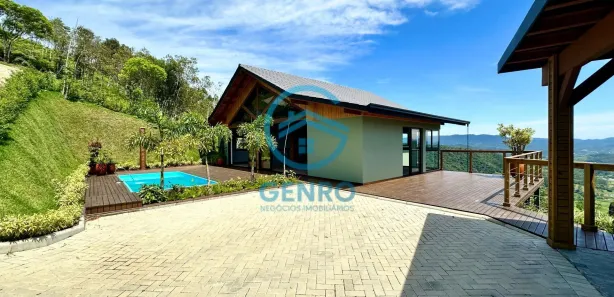 Fazenda / Sítio / Chácara com 3 Quartos à venda, 1600m² no Centro, São João Batista