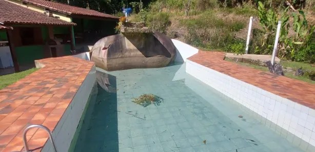 Fazenda / Sítio / Chácara com 3 Quartos à venda, 50000m² no Glicério, Macaé