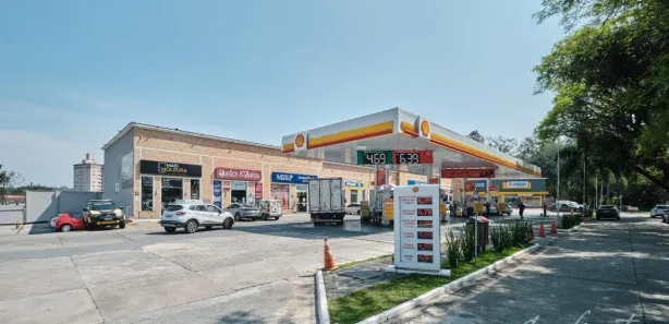 Loja / Salão / Ponto Comercial para alugar, 195m² no Campina do Siqueira, Curitiba