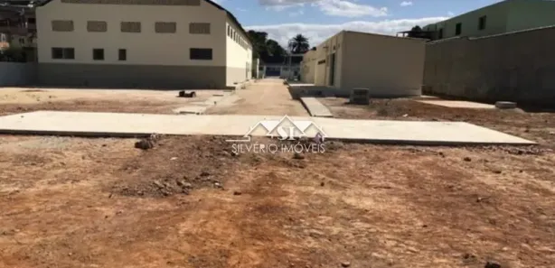Galpão / Depósito / Armazém para venda ou aluguel, 1437m² no Olinda, Nilópolis