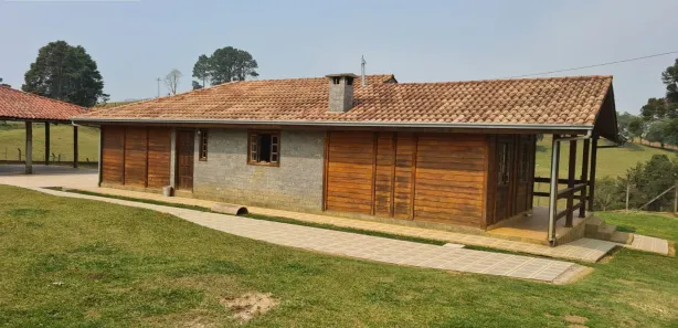 Fazenda / Sítio / Chácara com 3 Quartos à venda, 121000m² no Centro, Araucária