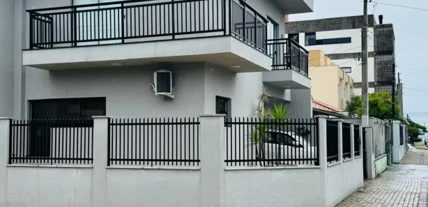 Sobrado com 3 Quartos à venda, 109m² no Centro, Balneário Piçarras