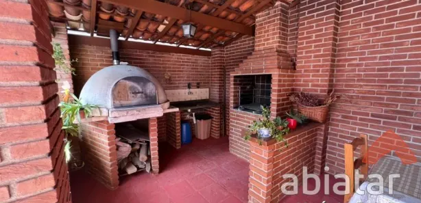 Casa Comercial com 3 Quartos para venda ou aluguel, 250m² no Jardim Bontempo, Taboão da Serra