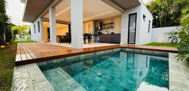 Casa de Condomínio com 5 Quartos para venda ou aluguel, 330m² no Pium (Distrito Litoral), Parnamirim