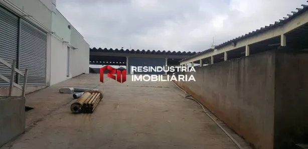 Galpão / Depósito / Armazém para alugar, 700m² no Vila Caldas, Carapicuíba