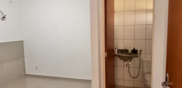 Casa de Condomínio com 4 Quartos para alugar, 230m² no Jardim Decolores, Trindade