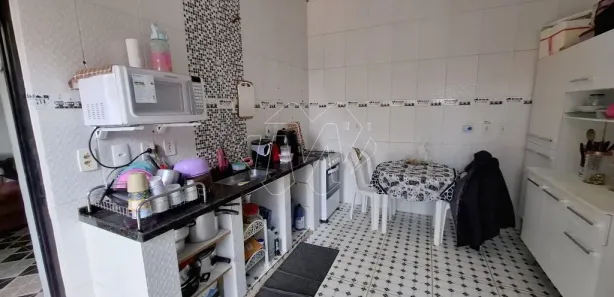 Sobrado com 2 Quartos à venda, 90m² no Conjunto Habitacional Victório de Santi, Araraquara
