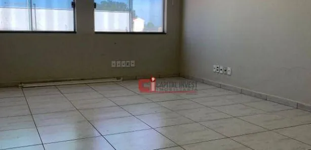 Conjunto Comercial / Sala para alugar, 40m² no Centro, Jaguariúna