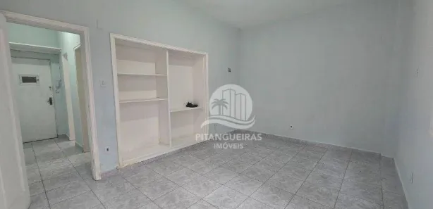 Kitnet com 1 Quarto à venda, 30m² no Pitangueiras, Guarujá