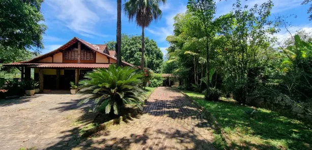 Fazenda / Sítio / Chácara com 3 Quartos à venda, 13500m² no Loteamento Colina do Conde, Cachoeiras de Macacu