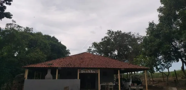 Fazenda / Sítio / Chácara com 2 Quartos à venda, 96800m² no , Capivari