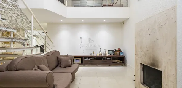Casa com 4 Quartos para alugar, 316m² no Jardim Social, Curitiba
