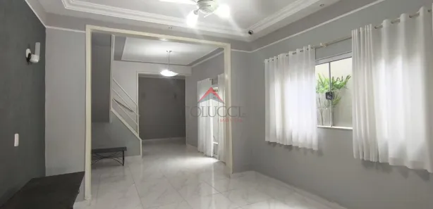 Sobrado com 4 Quartos para alugar, 209m² no São Vicente, Araçatuba