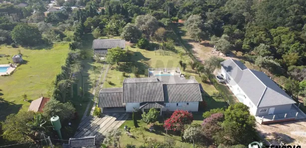 Casa de Condomínio com 3 Quartos à venda, 5000m² no Fazenda Genebra, Alumínio
