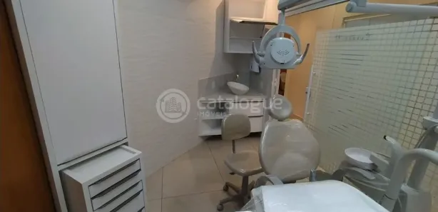 Loja / Salão / Ponto Comercial à venda, 85m² no Petrópolis, Natal
