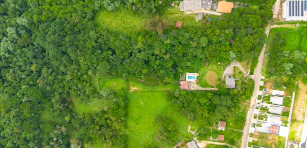 Fazenda / Sítio / Chácara com 6 Quartos à venda, 11000m² no São Miguel, Almirante Tamandaré