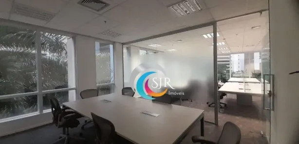 Conjunto Comercial / Sala para alugar, 258m² no Vila Olímpia, São Paulo