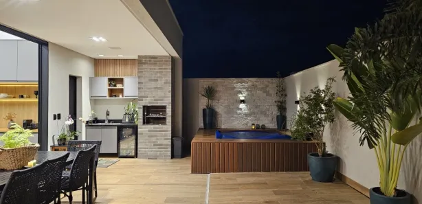 Casa de Condomínio com 3 Quartos à venda, 195m² no Jardins Nápoles, Senador Canedo