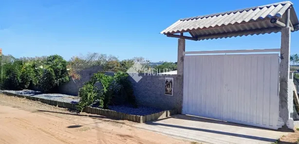 Fazenda / Sítio / Chácara com 3 Quartos à venda, 104m² no , Sarapuí