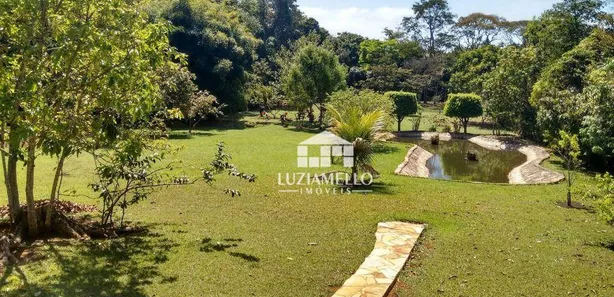 Fazenda / Sítio / Chácara com 4 Quartos à venda, 1000m² no Chácaras Saia Velha, Valparaíso de Goiás