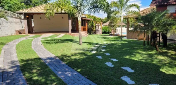 Fazenda / Sítio / Chácara com 4 Quartos à venda, 250m² no Estância Lago Azul (Ártemis), Piracicaba